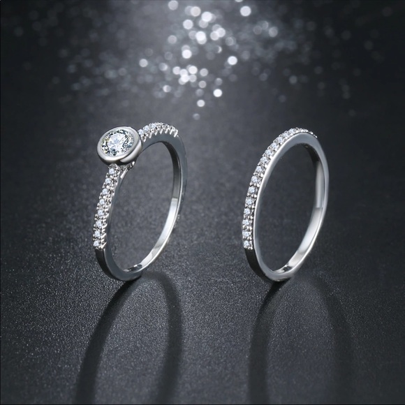 Dainty silver and crystal ring set - Picture 4 of 5